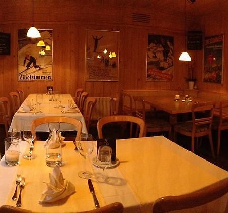 Gasthof Derby Hotel Zweisimmen Luaran gambar